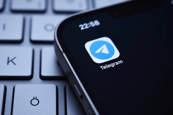 纸飞机Telegeram应用价值分析 - 现代通信与信息安全解决方案